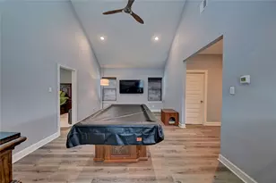 8419 Observatory St, Houston, TX 77088 - Photo 19