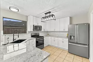15415 Lago Villa Dr, Tomball, TX 77377 - Photo 17