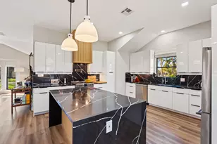 10134 Knoboak Dr, Houston, TX 77080 - Photo 13