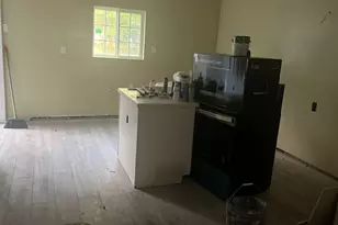 4335 Dallas St, Beaumont, TX 77703 - Photo 5