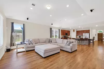 12727 Arcola Valley Court, Houston, TX 77044 - Photo 11