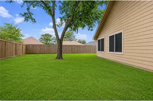 16306 St Helena Way, Houston, TX 77053 - Photo 27