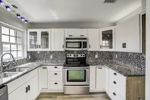 709 Gale St, Seabrook, TX 77586 - Photo 3