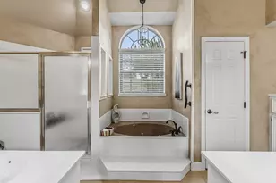 6047 Spring Creek Ln, Spring, TX 77379 - Photo 11