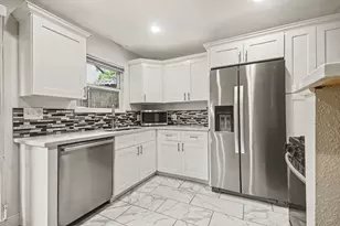 4020 Blue Bonnet Blvd, Houston, TX 77025 - Photo 9