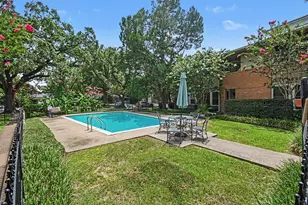 4020 Blue Bonnet Blvd, Houston, TX 77025 - Photo 3