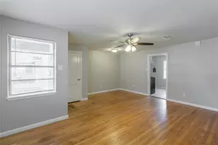 313 Evans St, Angleton, TX 77515 - Photo 3