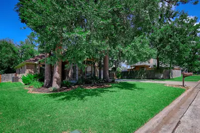 12460 Lyra Drive, Willis, TX 77318 - Photo 5
