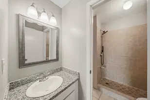 4605 Orange Cir N, Pearland, TX 77581 - Photo 9