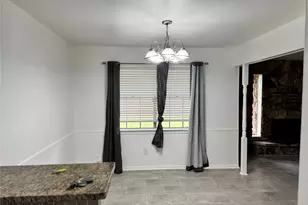 10415 Sageburrow Dr, Houston, TX 77089 - Photo 9