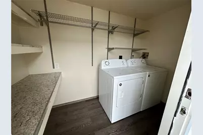 1016 S Booth Lane #B, Alvin, TX 77511 - Photo 11