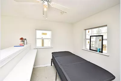 4104 Walker Street, Houston, TX 77023 - Photo 29