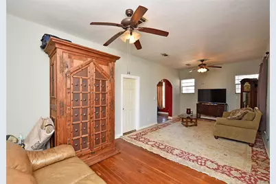 4104 Walker Street, Houston, TX 77023 - Photo 11