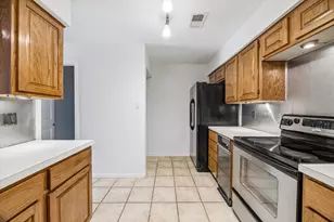 5200 Weslayan St, Houston, TX 77005 - Photo 9
