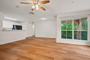 8051 Bay Branch Dr, The Woodlands, TX 77382 - Photo 9