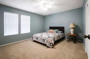 2521 Crosstimbers Dr, Huntsville, TX 77320 - Photo 5