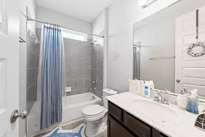 4519 Sterling Heights Lane, Sugar Land, TX 77479 - Photo 19