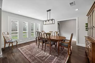 2702 Quincannon Ln, Houston, TX 77043 - Photo 3