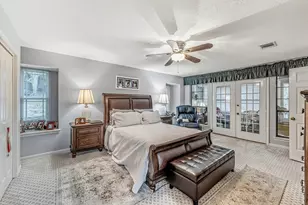 2004 E Lake Dr, Huntsville, TX 77340 - Photo 17