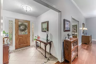 2004 E Lake Dr, Huntsville, TX 77340 - Photo 3