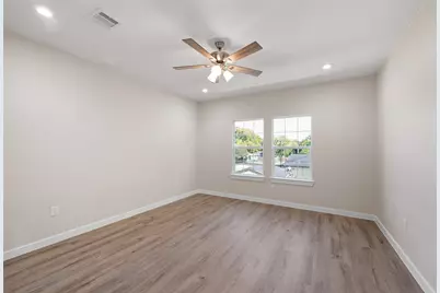 9409 Clinton Drive, Houston, TX 77029 - Photo 13