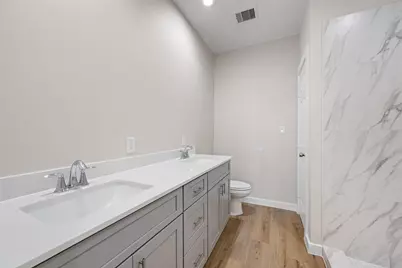 9409 Clinton Drive, Houston, TX 77029 - Photo 15