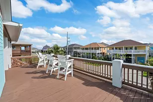 946 Raymond, Port Bolivar, TX 77650 - Photo 9