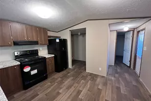 13910 Anchor Ct, Willis, TX 77318 - Photo 7