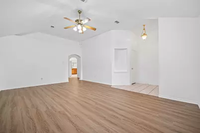 10027 Encino Cove Court, Houston, TX 77064 - Photo 9