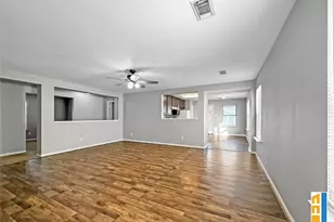 29566 N Legends Bend Dr, Spring, TX 77386 - Photo 9
