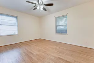 4026 Omeara Dr, Houston, TX 77025 - Photo 9