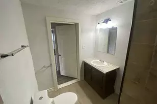 7015 Boyce St, Houston, TX 77020 - Photo 11