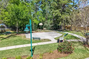 26920 Carriage Manor Ln, Kingwood, TX 77339 - Photo 33