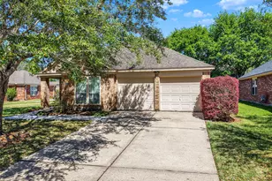 26920 Carriage Manor Ln, Kingwood, TX 77339 - Photo 1