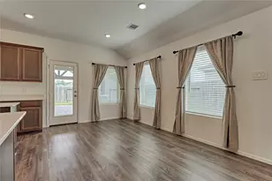 211 Garnett St, Magnolia, TX 77354 - Photo 13