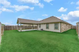 211 Garnett St, Magnolia, TX 77354 - Photo 33