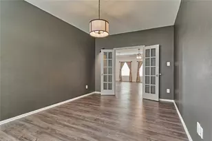 211 Garnett St, Magnolia, TX 77354 - Photo 11