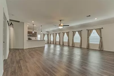 211 Garnett Street, Magnolia, TX 77354 - Photo 7