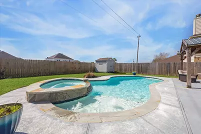 801 Rocky Rose Court, La Marque, TX 77568 - Photo 29