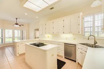 95 Rosewood Street, Lake Jackson, TX 77566 - Photo 19