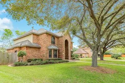 95 Rosewood Street, Lake Jackson, TX 77566 - Photo 5