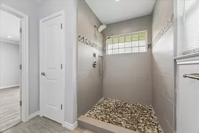 2811 Frostwood Circle, Dickinson, TX 77539 - Photo 15