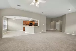 10235 Mills Run Dr, Houston, TX 77070 - Photo 5