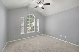 10235 Mills Run Dr, Houston, TX 77070 - Photo 19