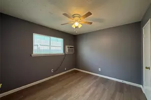 8010 Roswell St, Houston, TX 77022 - Photo 9