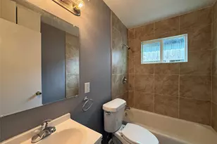 8010 Roswell St, Houston, TX 77022 - Photo 11