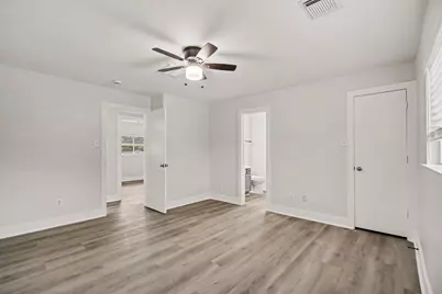 431 Laurel Timbers Drive, Houston, TX 77339 - Photo 17