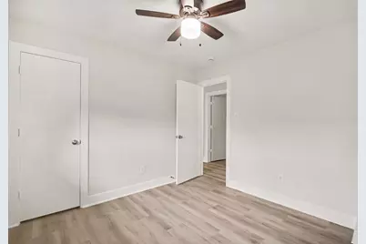 431 Laurel Timbers Drive, Houston, TX 77339 - Photo 11