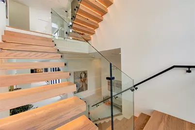 2006 Suffolk Drive, Houston, TX 77027 - Photo 5