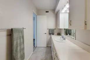 6302 1st St, Bellaire, TX 77401 - Photo 29